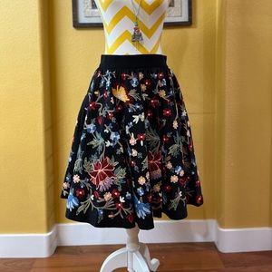 Alice and Olivia skirt size 8